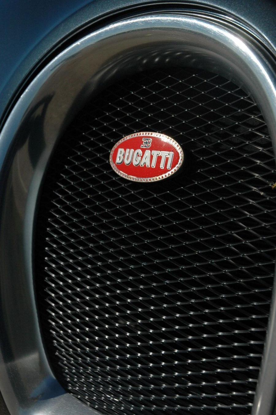  Bugatti Veyron 16.4 2007 года  (фото 22 из 28)